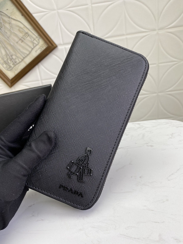 プラダ財布コピー全体デザイン